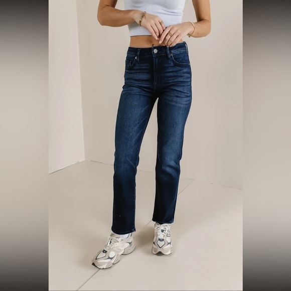 Hidden Jeans Jenni Straight Leg Jeans, Size 26 - Picture 1 of 5